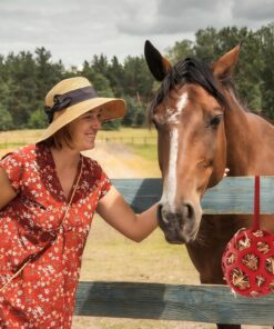 Goat Feeder Hanging Feeding Toy,Horse Treat Hay Feeder Toy, Durable TPR Feeding,for Horse Goat Sheep Relieve Stress,Stretch-Resistant Design（Red）