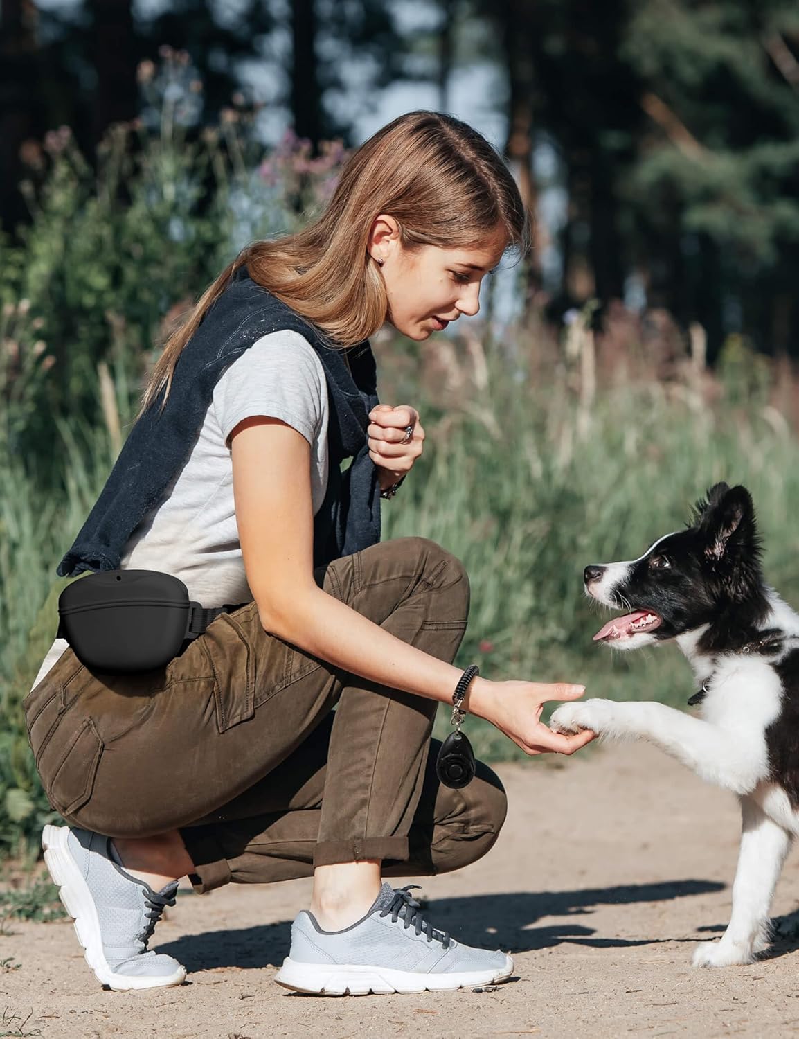 heouvo Dog Treat Pouch with Training Clicker, Upgrade Stronger Magnetic Closure to Avoid Spilling, 1.67 Cup Silicone Treat Bag Fanny Pack with Waist Belt for Pet Training...