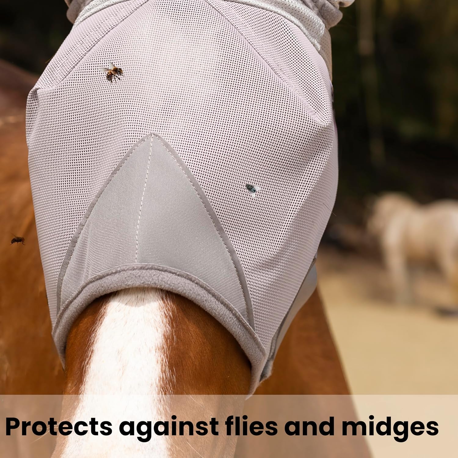 Raelitego Horse Fly Mask, Adjustable Fly Masks for Horses with Ears, UV Protection from Insect Pests Comfort Mesh Without Nose Average Size Horses Accessories(Large)